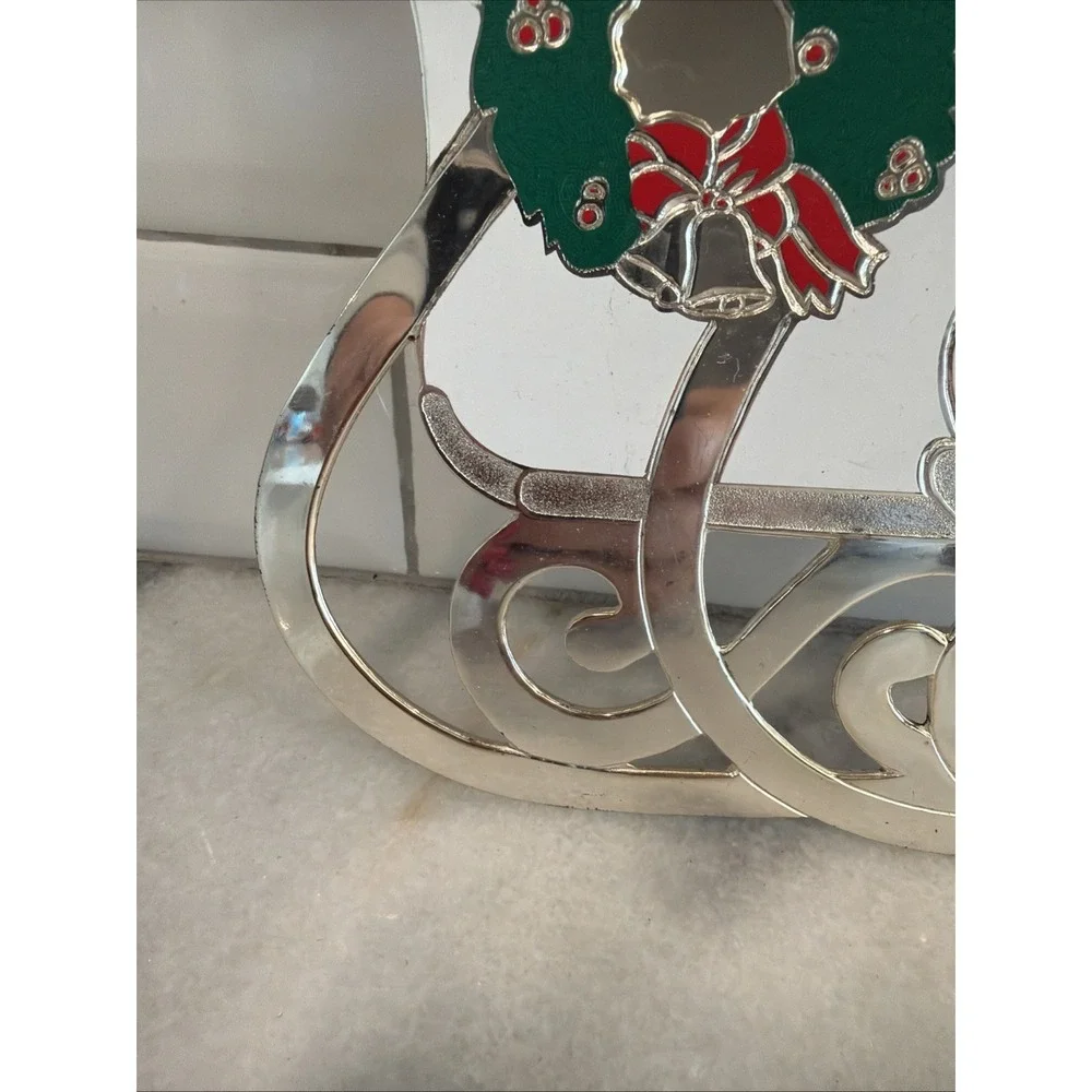Vtg. Wm. A. Rogers Oneida Christmas Holiday Sleigh‎ Trivet Silverplate Enamel